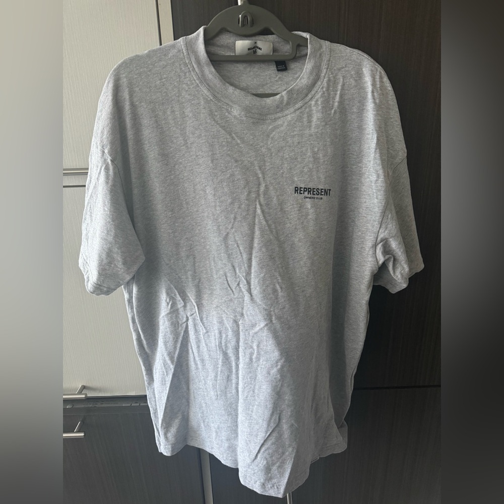 Represent Light Gray Men's Short Sleeve Tee